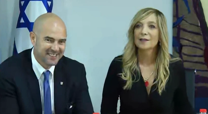 אמיר אוחנה ואמי פלמור