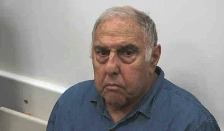 ויקטור קטן בבית המשפט