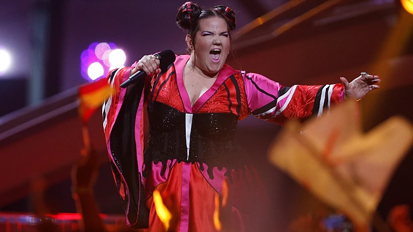 נטע ברזילי מבצעת את TOY בגמר אירוויזיון 2018