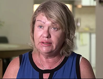 הנוסעת ויקי עוז