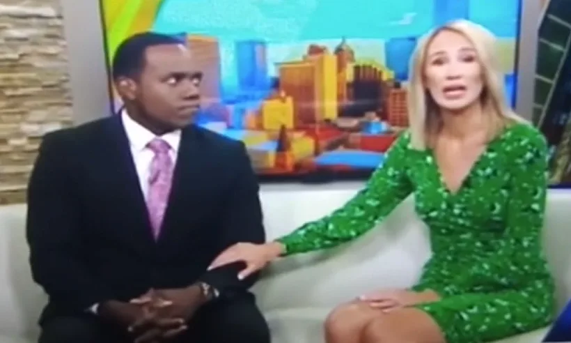 המגישה מתנצלת בשידור חי בפני שותפה והקהילה השחורה