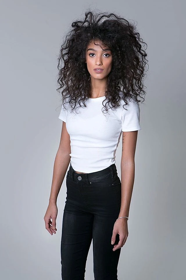 מדבקות או לא להיות