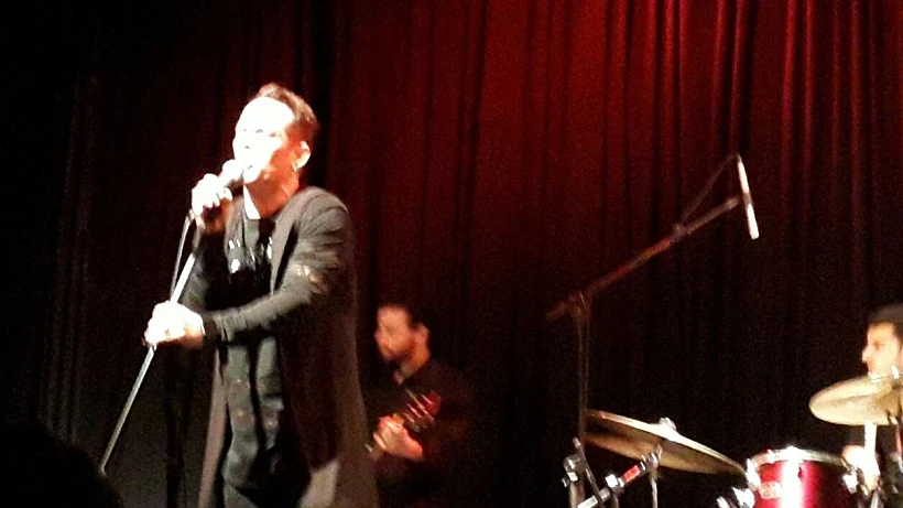 כמו ההופעה, גם הצילום מחתרתי