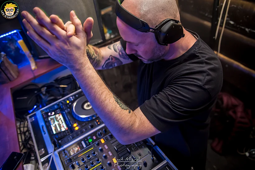 מיילסטון 2 - Tuneboy