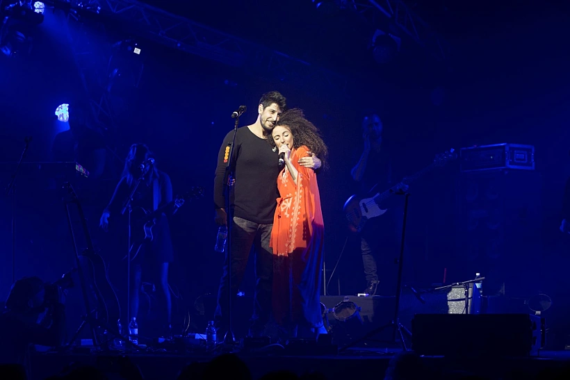 עידן עמדי ויובל דיין בהופעת השקה לאלבום