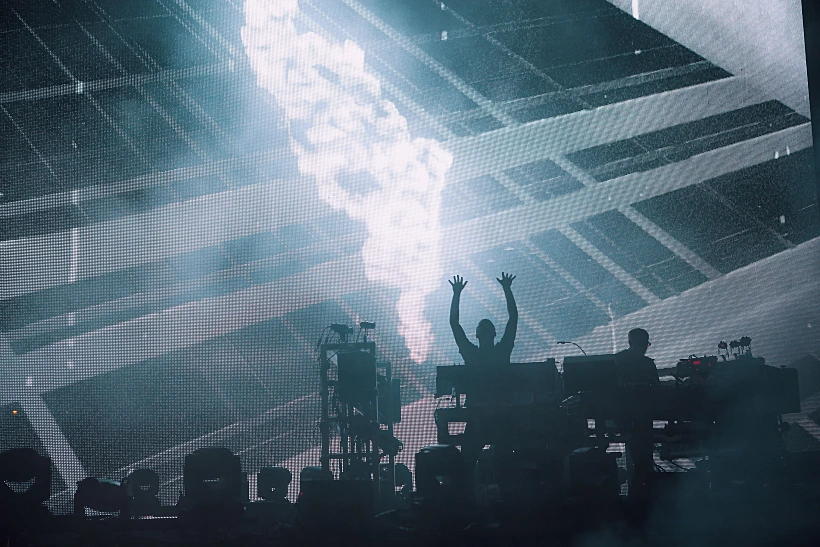 הכמיקל בראדרס בהופעה בתל אביב