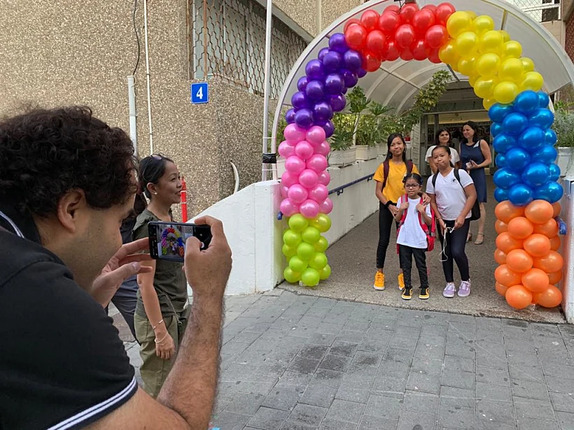 ילדי מהגרים פותחים את שנת הלימודים בבית הספר ''ביאליק-רוגוזין''