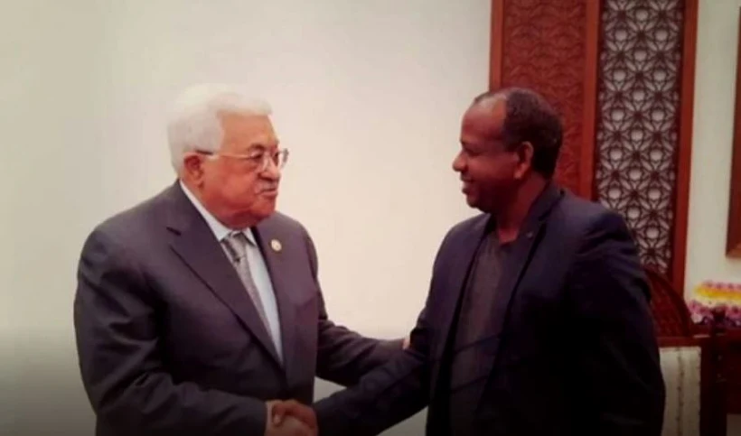 פגישת משפחתו של אברה מנגיסטו עם אבו מאזן