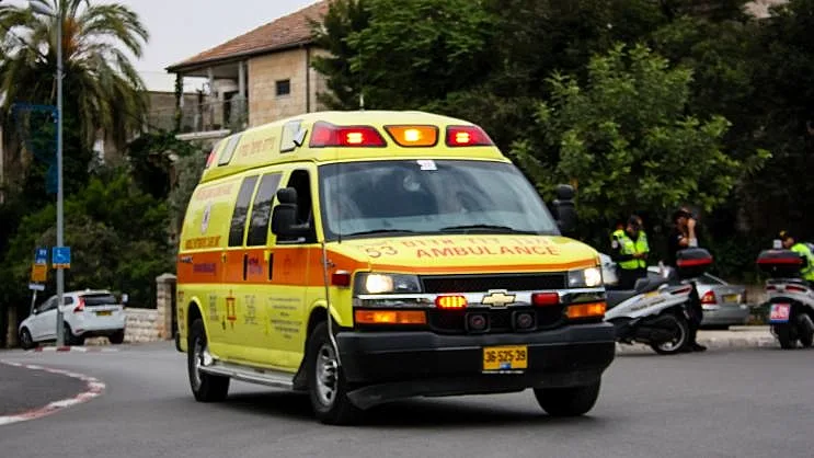 אמבולנס (ארכיון)