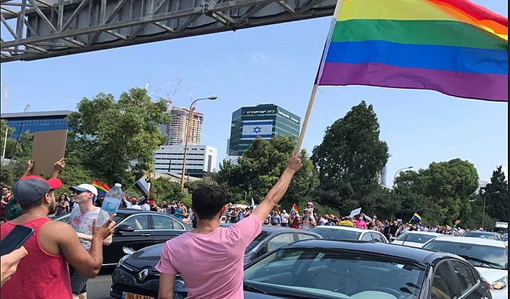 הפגנות הלהט''ב בת''א נגד חוק הפונדקאות