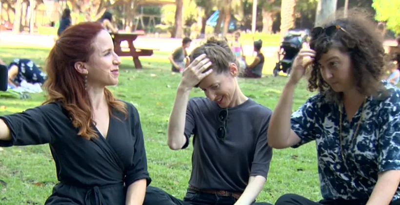 סתיו שפיר וחברותיה