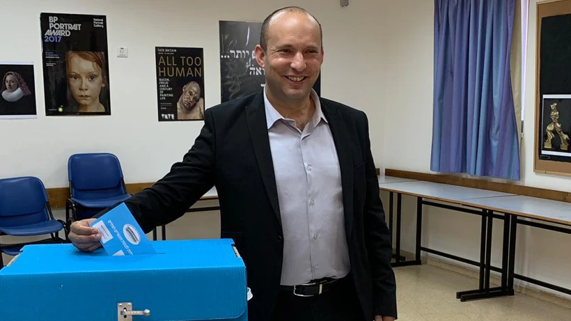 נפתלי בנט מממש את זכות הבחירה