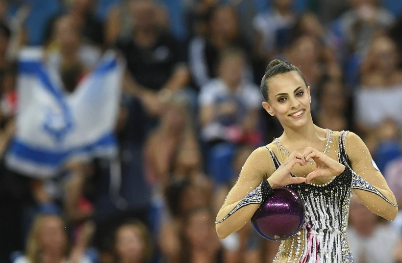 לינוי אשרם באליפות העולם בהתעמלות באיטליה