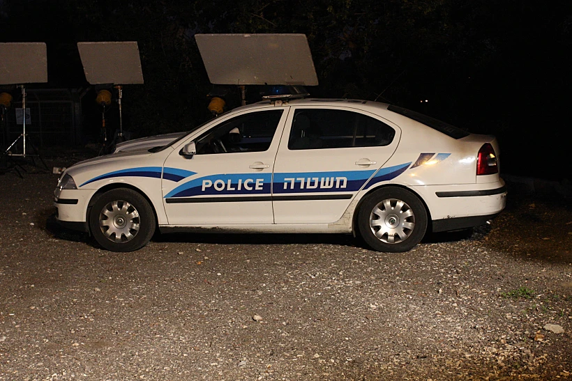 ניידת משטרה