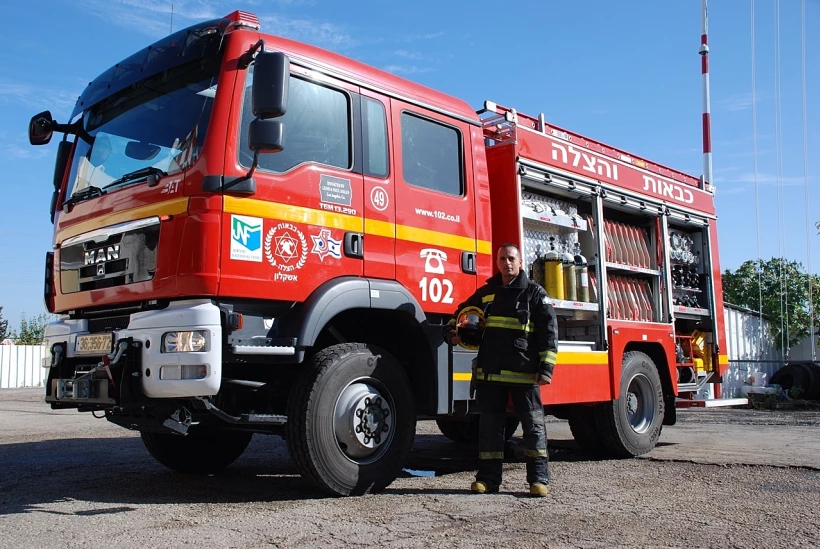 אלי כהן, מפקד צוות הכיבוי וההצלה שחילצו את הפעוט מהדירה באשקלון