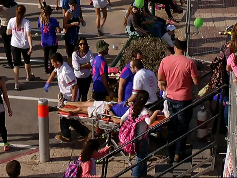 פינוי נפגעים במרתון תל אביב 2015