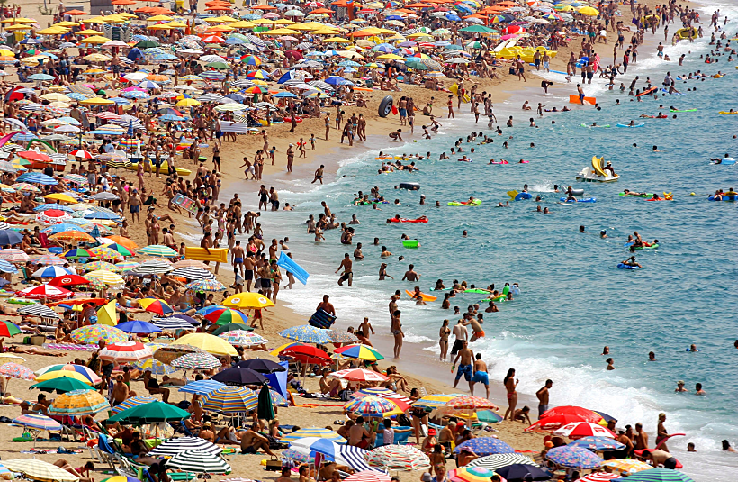 חוף ים קוסטה בראווה