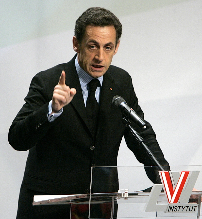 ניקולא סרקוזי נואם