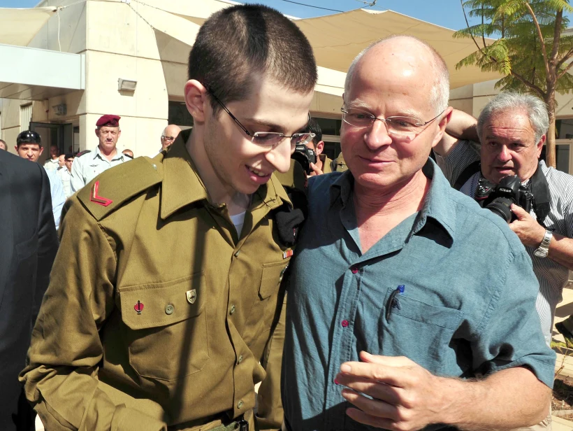 גלעד שליט נפגש עם אביו נועם שליט
