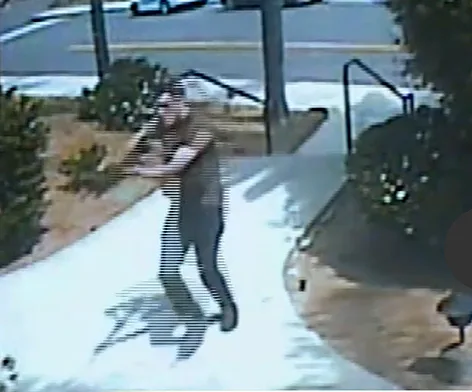 היורה בבית הכנסת בסן דייגו