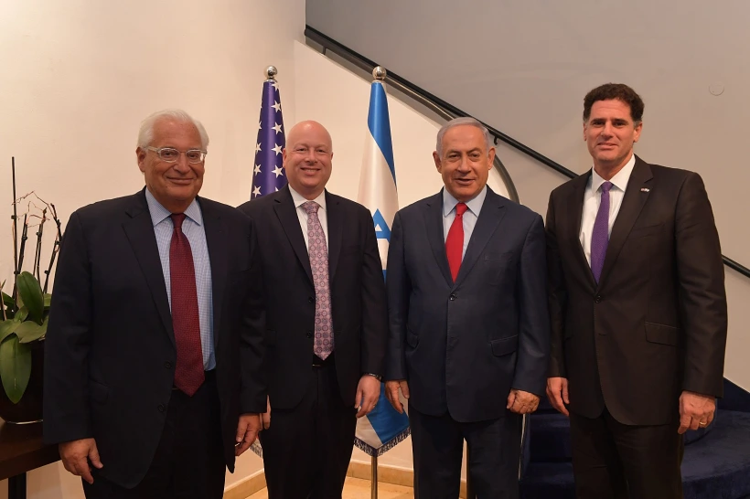 ראש הממשלה בנימין נתניהו, שליח ארצות הברית למזרח התיכון ג'ייסון גרינבלט, רון דרמר, דייויד פרידמן