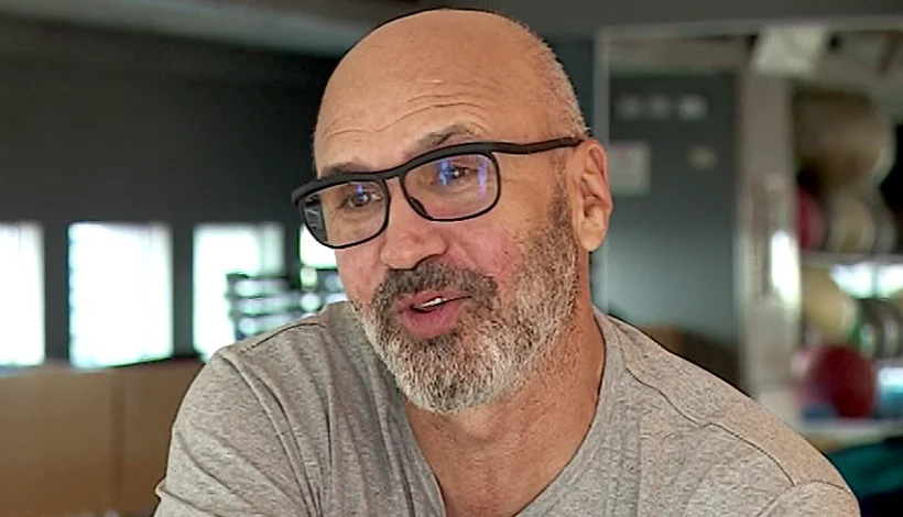 גל אוחובסקי, עיתונאי