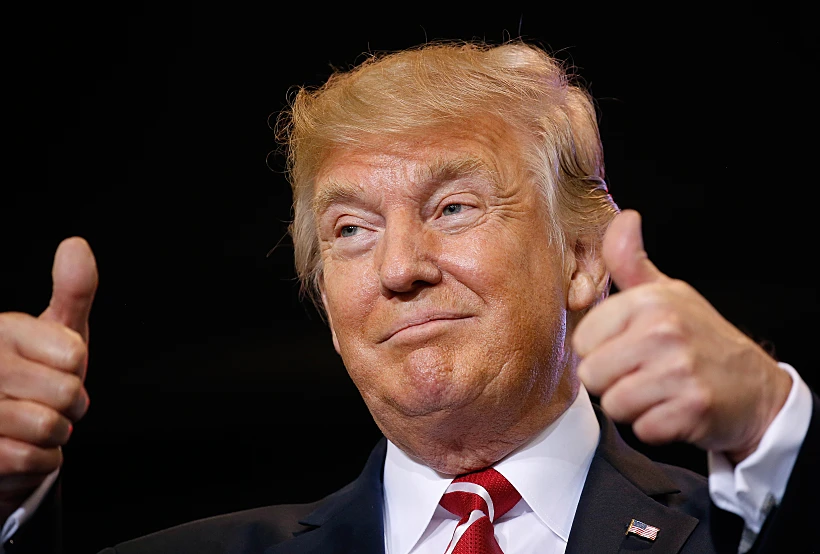 טראמפ בעצרת התמיכה באריזונה