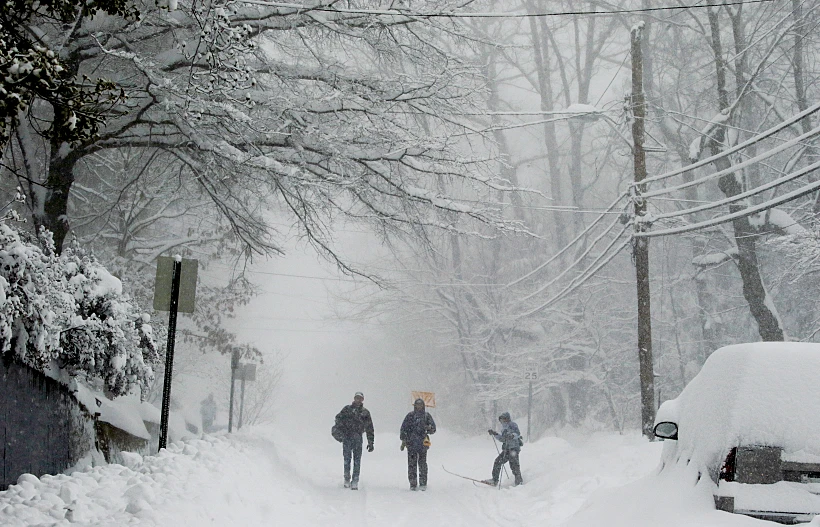 שלג כבד במרילנד, במהלך הסופה הגדולה שפקדה את החוף המזרחי של ארה''ב