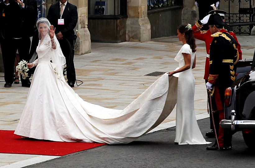קייט מידלטון נכנסת לכנסיית ווסטמינסטר