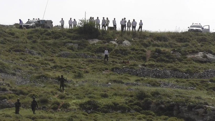 עימות בין מתנחלים לפלסטינים ליד יצהר