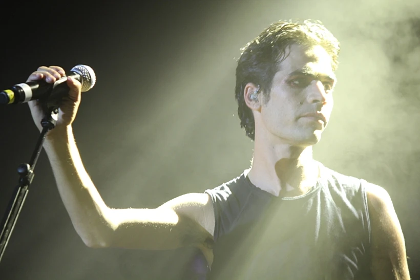 אביב גפן בהופעה