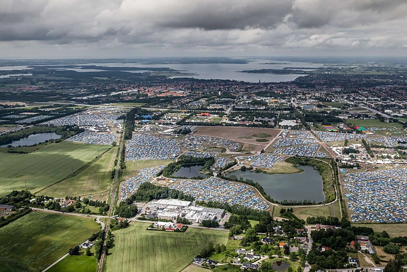 רוסקילדה 2015 הבמה המרכזית בלילה