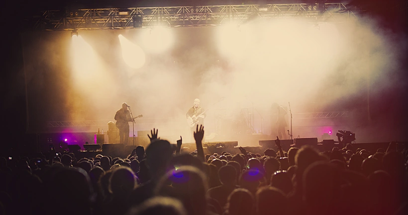 הפיקסיז בהופעה בישראל