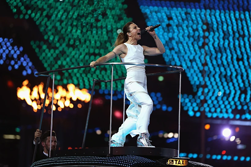 הספייס גירלז בטקס נעילת אולימפיאדת לונדון