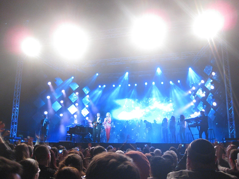 ריקי גל ומתי כספי בהופעה