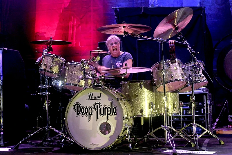 מתוך ההופעה של דיפ פרפל בקיסריה