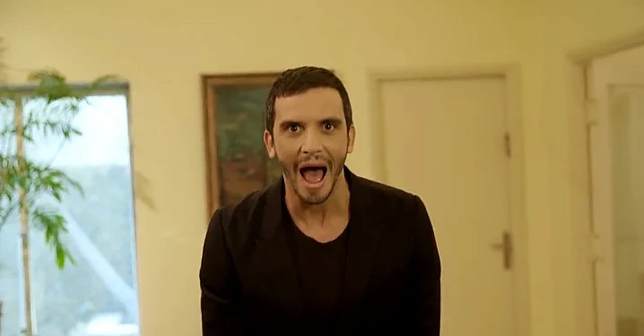 מתוך הסרטון כשמושיק פגש את שרה