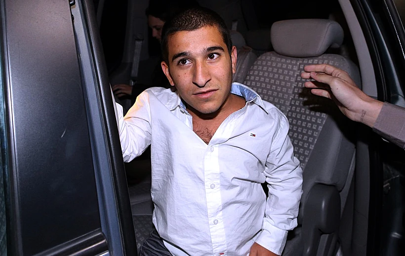 פפראצי - אלעד צפני לאחר ההדחה מבית האח הגדול