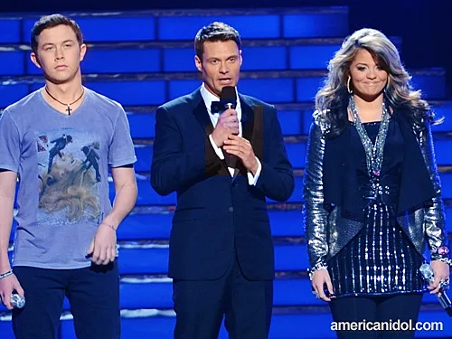 ראיין סיקרסט עם לורן אליינה וסקוטי מקרירי בגמר