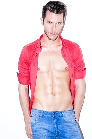 עידן רול, פרזנטור של סקופ