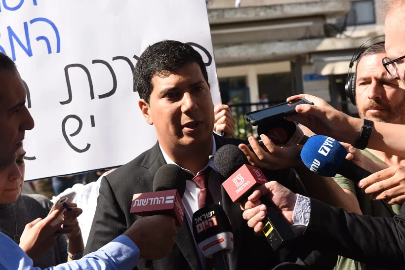 עו''ד עמית חדד בטרם שימוע נתניהו