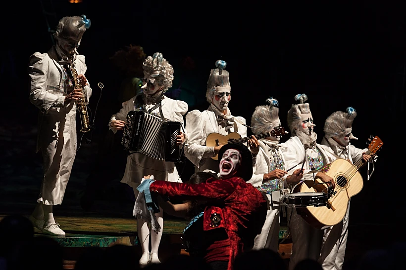 סירק דה סוליי מופיעים בישראל עם