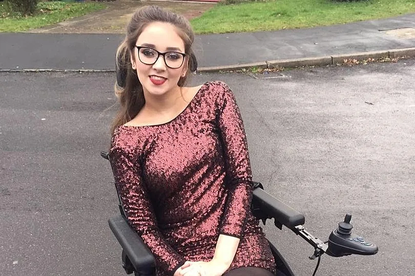 נותרה משותקת אחרי חיסון נגד סרטן צוואר הרחם