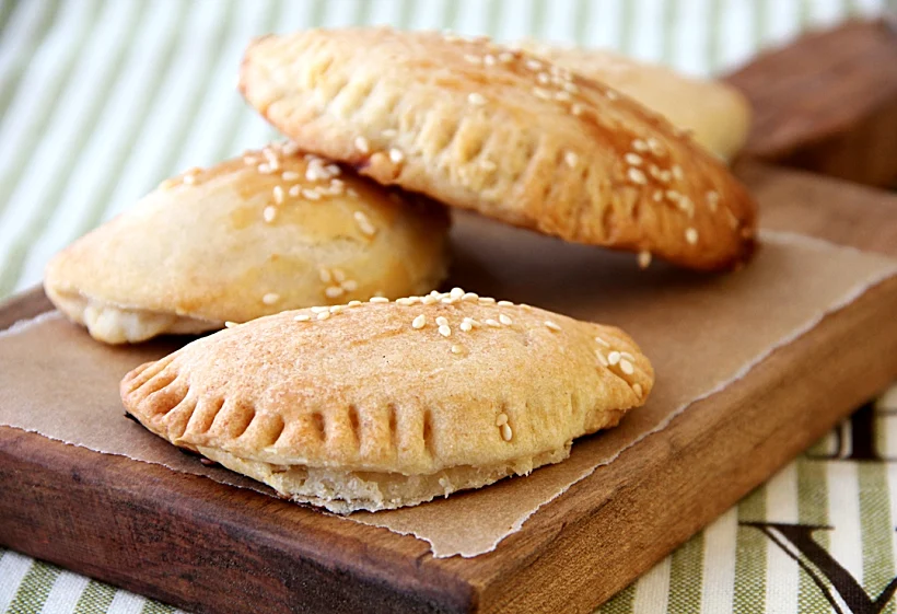 בורקיטס גבינות מזולה