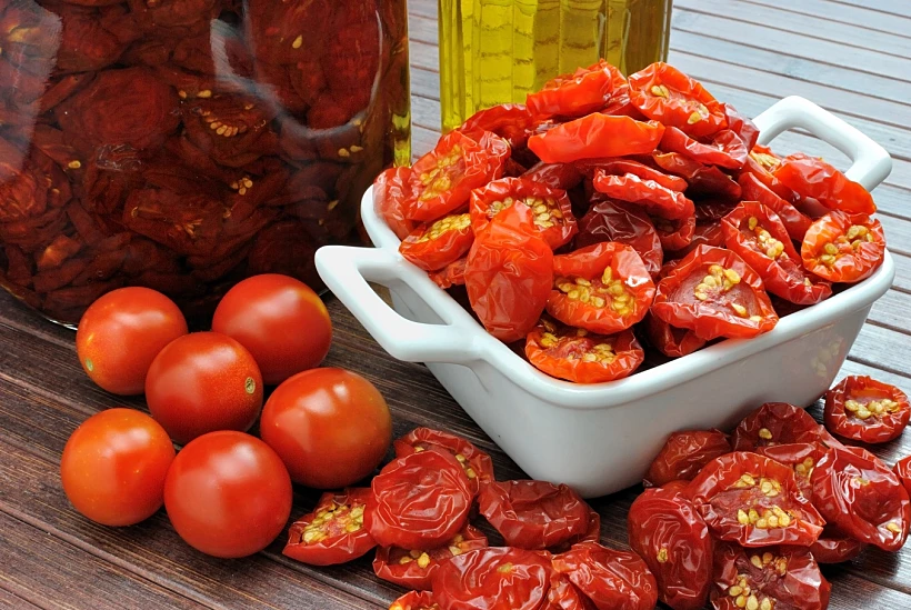 עגבניות שרי מיובשות