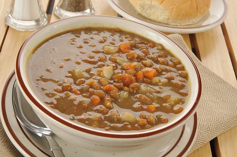 מרק סלרי עדשים