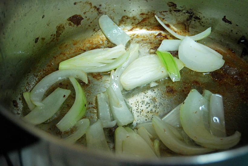 נתחי בשר בשזיפים עם פירה