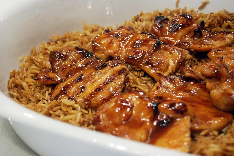 פרגית בטריאקי על אורז, כתבה במתחם סודות המטבח תמונה ראשית ולהפניות