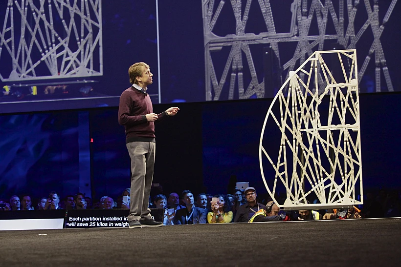 קארל באס, מנכ