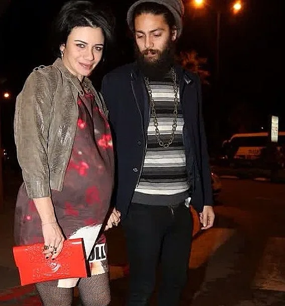 נינט בהיריון